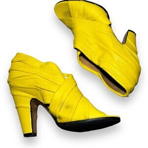Maison Martin Margiela PARIS Yellow Leather Pumps Cross Over Open Toe High Heels